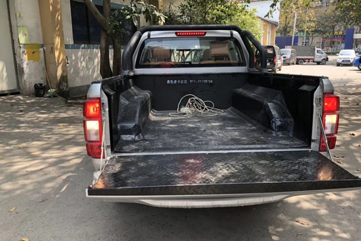 长城风骏7欧洲版全金属货箱宝2